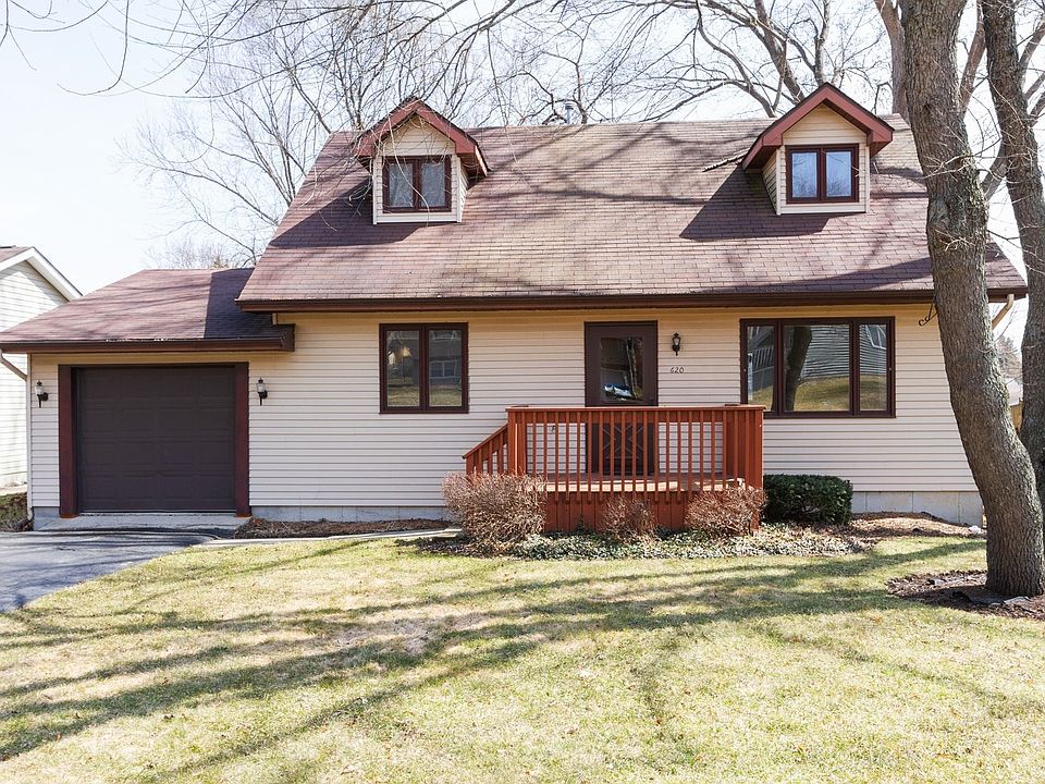 Front View of 620 S Broadway St.  Maintenance Free siding.  Extra Deep Garage.