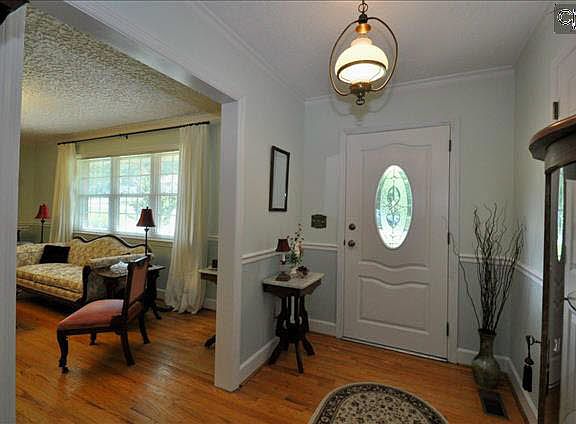 2nd image of 1811 McHardy St