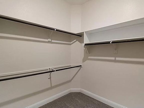 2nd image of 301 Mira Vista Ln