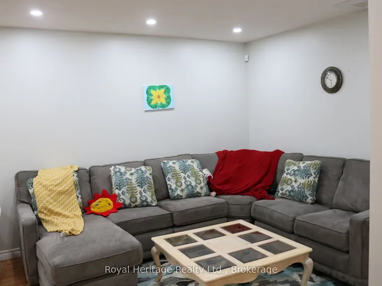 320 Blackthorn St #89 — Photo 40