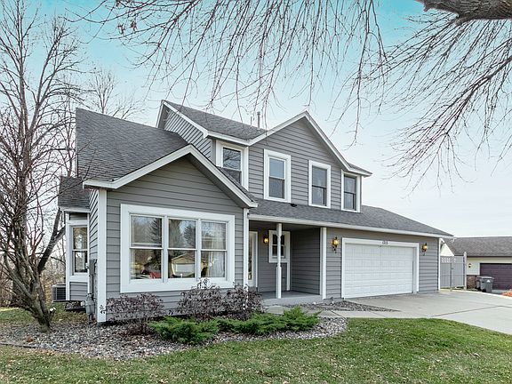 3rd image of 1315 Heritage Ct