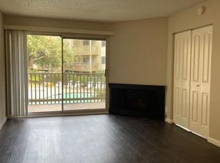 361 Half Moon Ln APT 108, Daly City, CA 94015