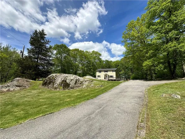 596 Milton Turnpike, Highland, NY 12528