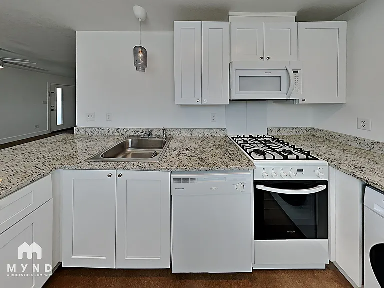 4830 E Willetta St #8 — Photo 6