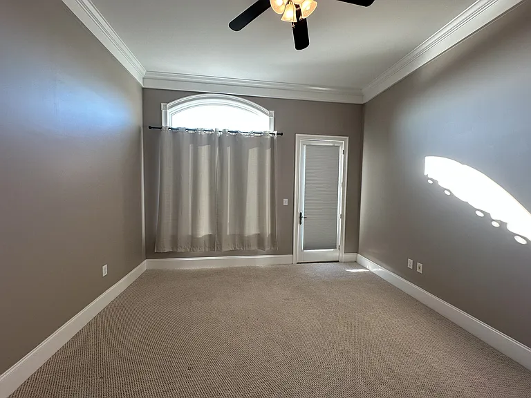 804 Watermarke Ln — Photo 13