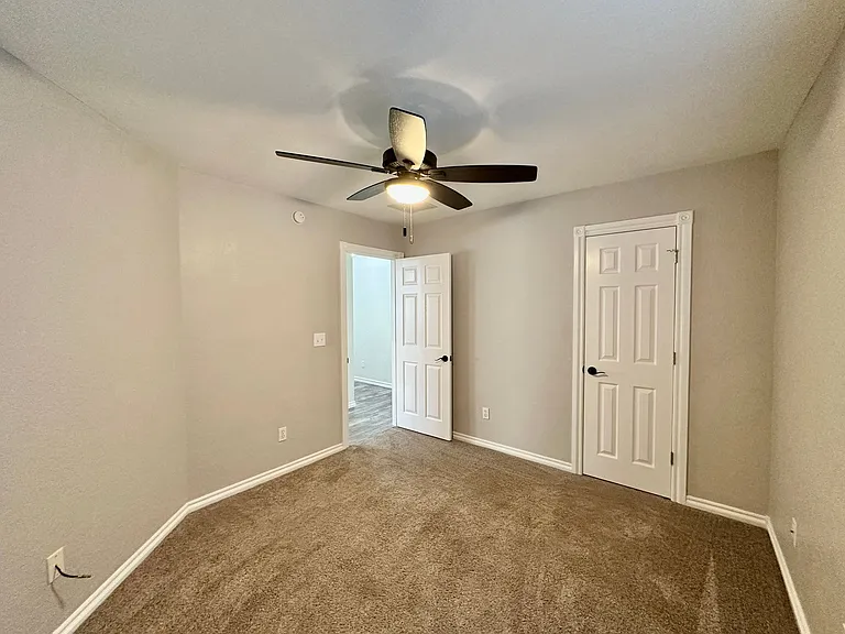 27 NW Havenshire Cir — Photo 26