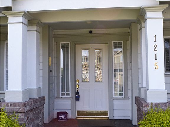 4th image of 1215 23rd St NW