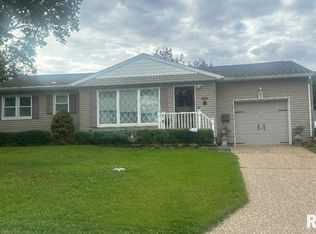 3312 Lawrence Rd, Quincy, IL 62301