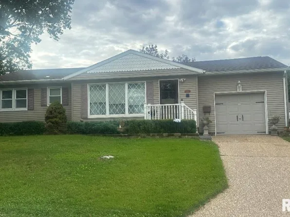 3312 Lawrence Rd, Quincy, IL 62301