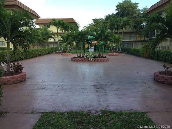 2nd image of 8600 SW 109th Ave #4-229