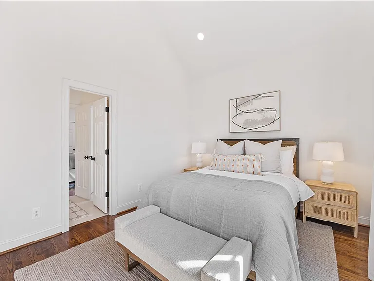 Third bedroom with queen bed