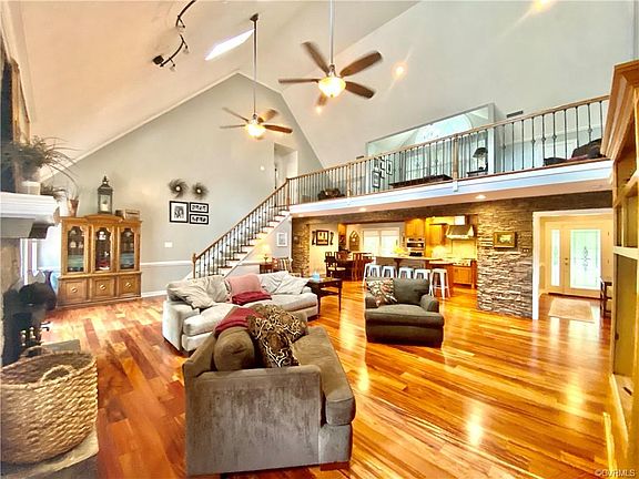 3rd image of 13071 Auburn Mill Ln