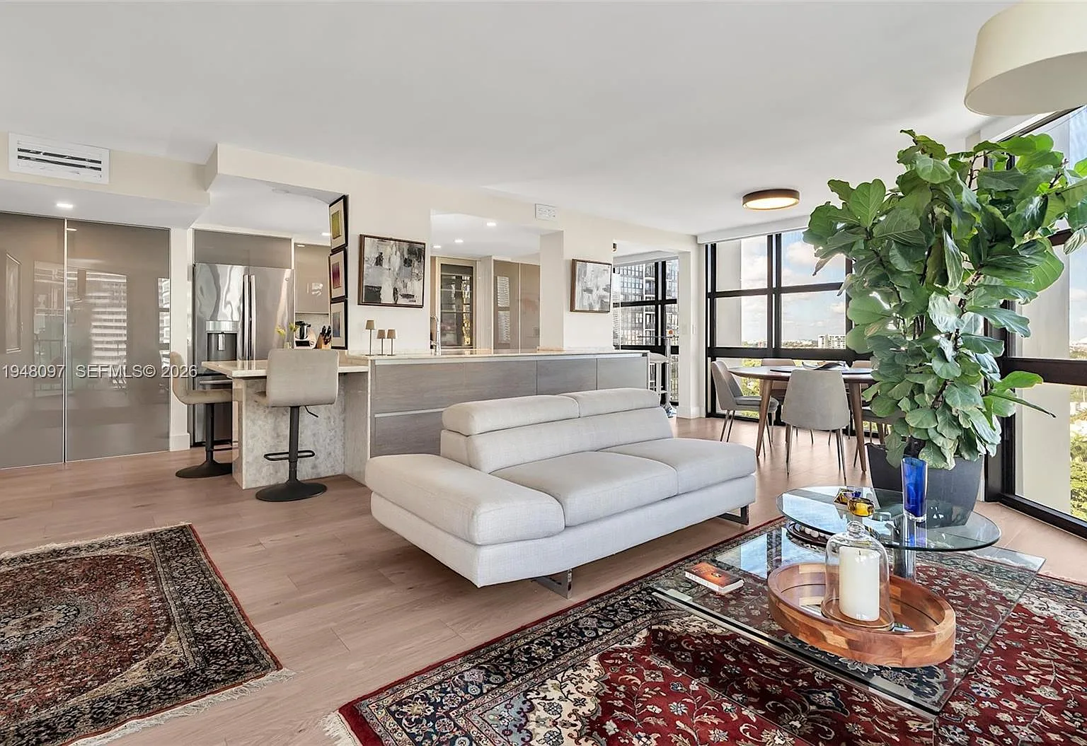 Brickell Place Condo — Photo 3