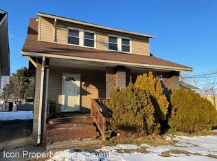 3851 Fairmount Blvd NE, Canton, OH 44705