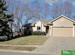 6304 N 105th St, Omaha, NE 68134