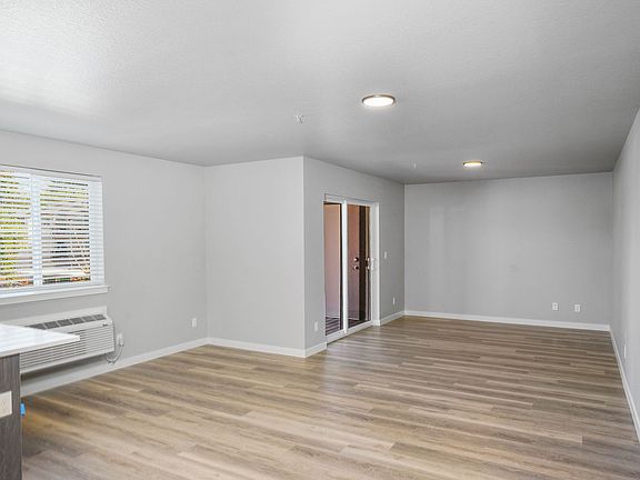 2nd image of 4370 Fisher Rd NE #202