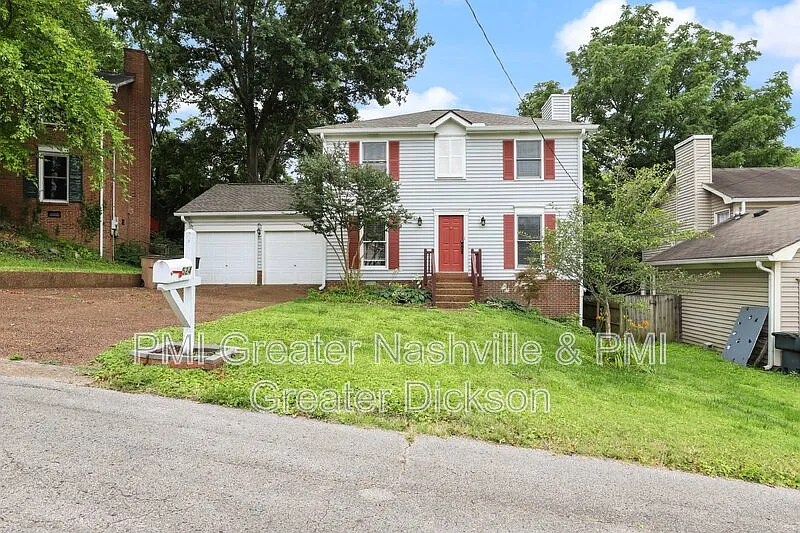 3 bed, 2.5 bath, 1688 sqft, $2,400 — Photo 1