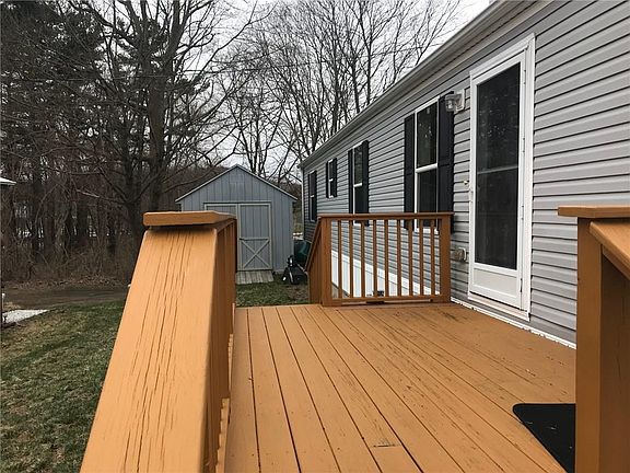 4th image of 105 Cooper Ln