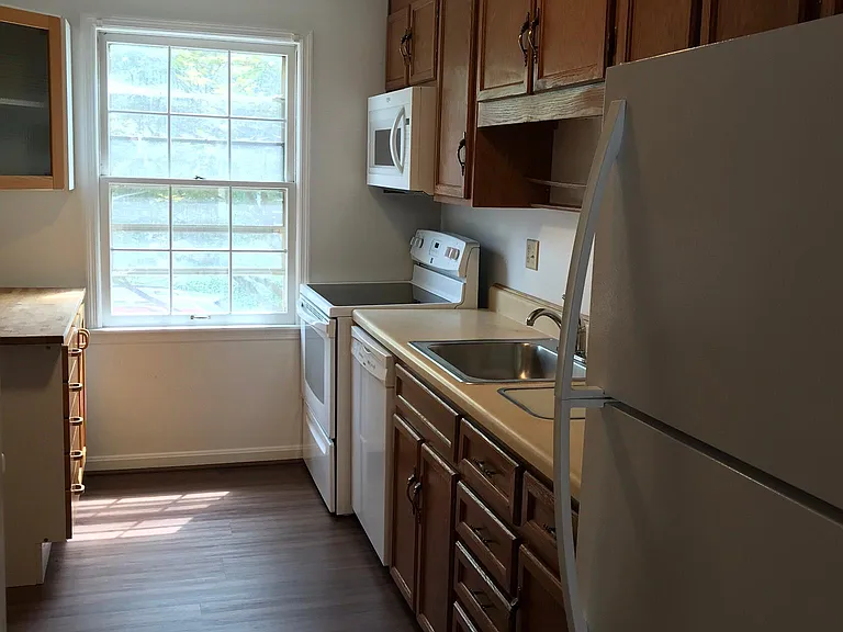 Kitchen - Main Level