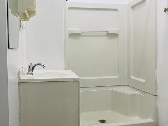 4th image of 2917 W 24th Blvd #2MR