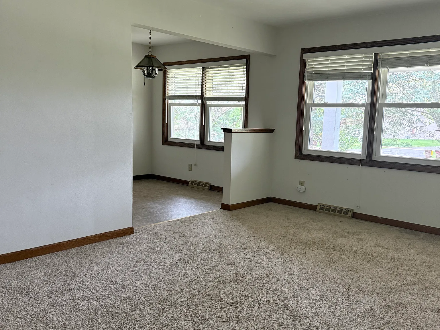 2 bed, 800 sqft, $1,100 — Photo 4