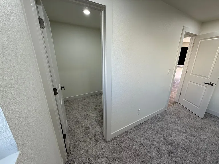 1565 Carlin St — Photo 10