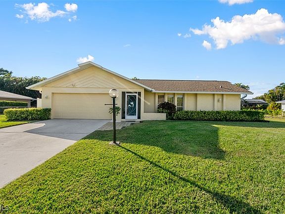 2nd image of 15048 Bonaire Cir