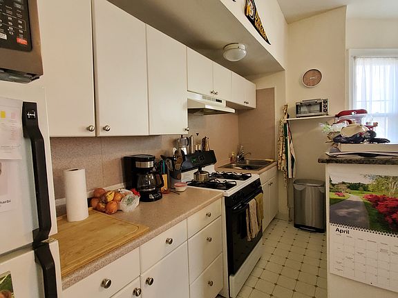 5th image of 4209 Pine St #2R
