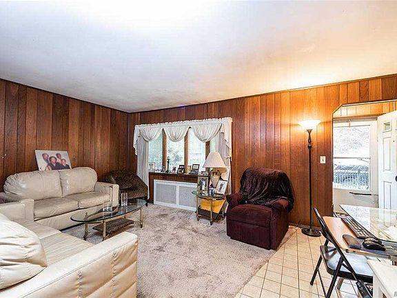 2nd image of 519 Coolidge Ave