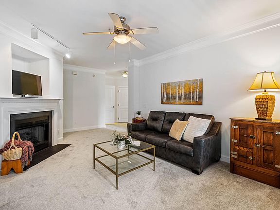 4th image of 1221 Arborgate Cir