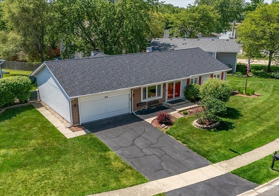 1st image of 858 Shorewood Dr