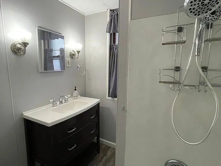 607 Ohio River Blvd - (12206) — Photo 5