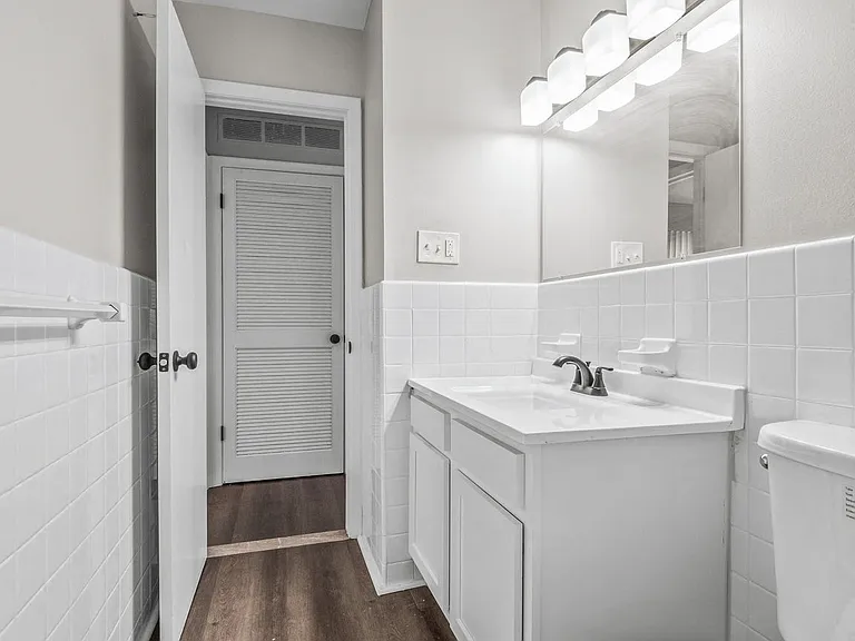 Harris & Cross Apartments — Photo 15