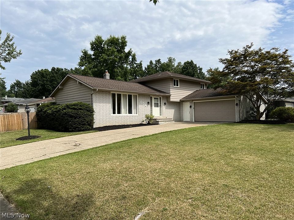 1st image of 947 Pepperwood Dr