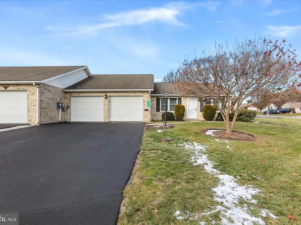 2419 McCleary Dr, Chambersburg, PA 17201