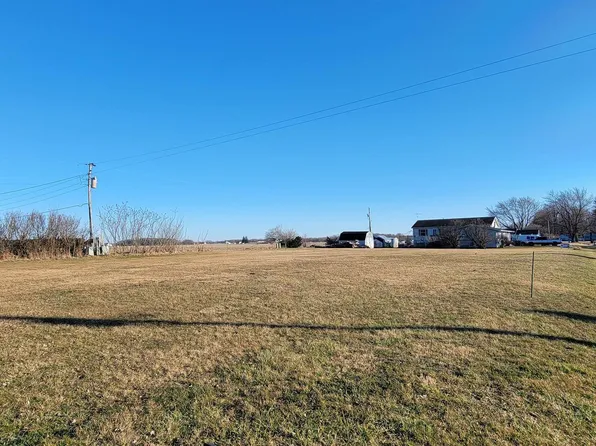 N Robin Hood Rd, Cromwell, IN 46732