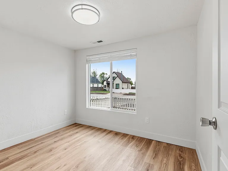 3022 Jefferson Ave — Photo 6