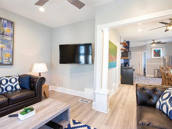 2nd image of 1851 N Humboldt Ave #3