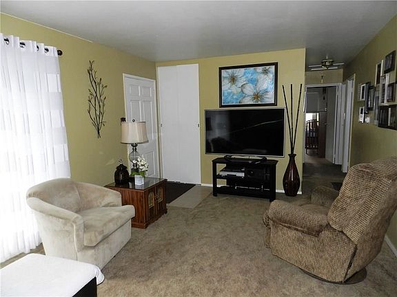 4th image of 187 Westgate Dr