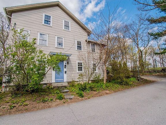 3rd image of 26 Wine St