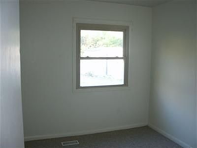 4th image of 1543 Midwood Ave