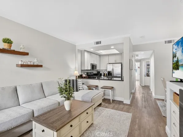 1027 S Stresa Way, Anaheim, CA 92808