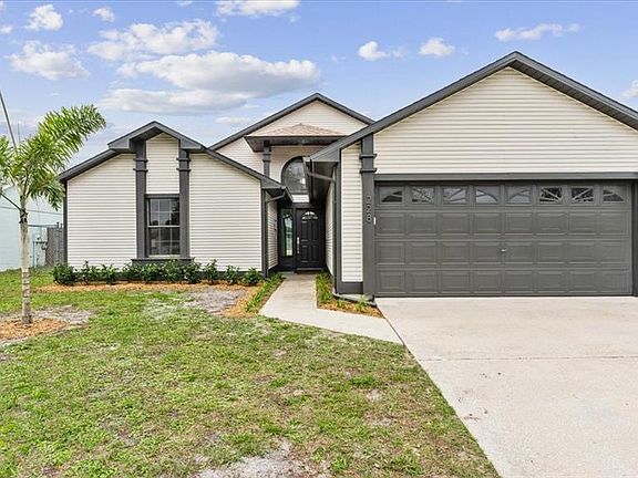 3rd image of 228 S BRISTOL CIRCLE