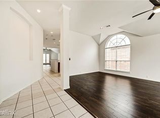 3005 Peppercorn Dr, Euless, TX 76039