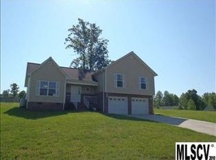 109 Buck Shoals Cir, Hudson, NC 28638