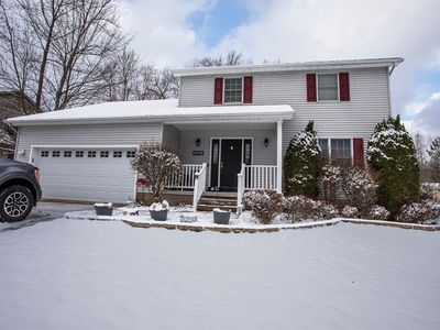 8680 Hawick Rd, Erie, PA, 16509