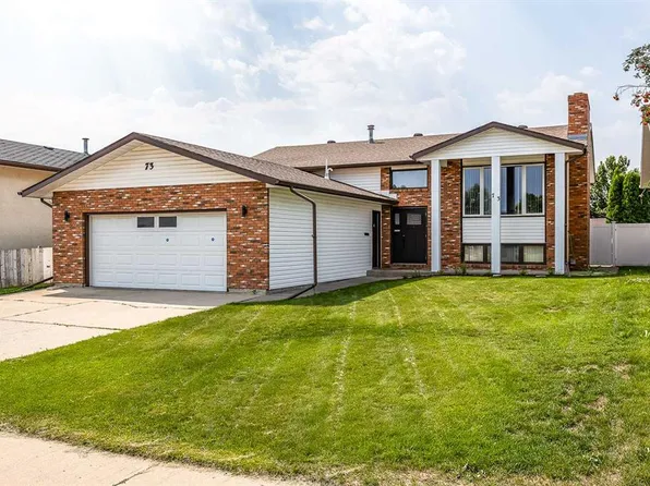 73 NE Cooper Rd SE, Medicine Hat, AB T1B 1K3