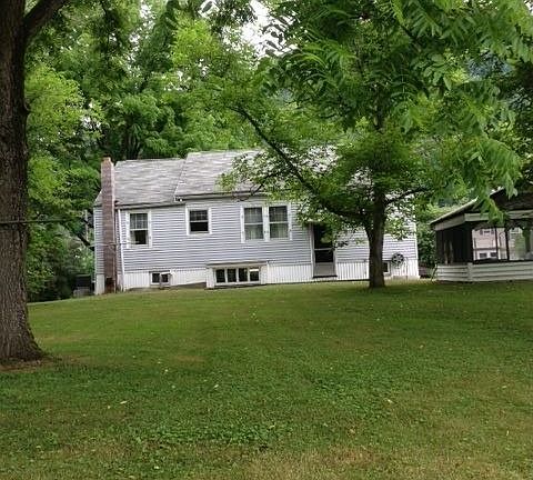 5th image of 504 Central Ave