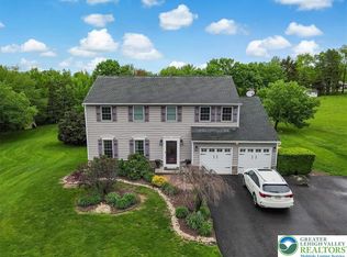 2423 Seipstown Rd, Fogelsville, PA 18051