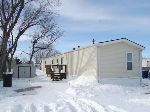 2701 Grand Ave Trailer 87, Kearney, NE 68847